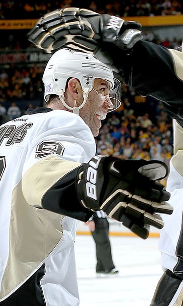Crosby records three points as Pens beat Predators to end skid